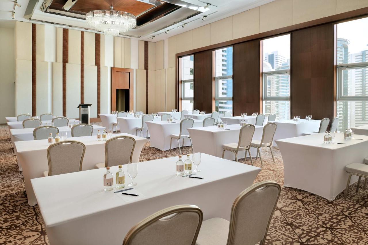 Delta Hotels By Marriott City Center 도하 외부 사진 Meeting room