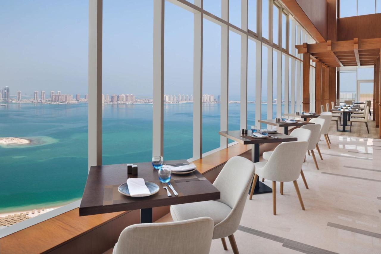 Delta Hotels By Marriott City Center 도하 외부 사진 The View at The Palm