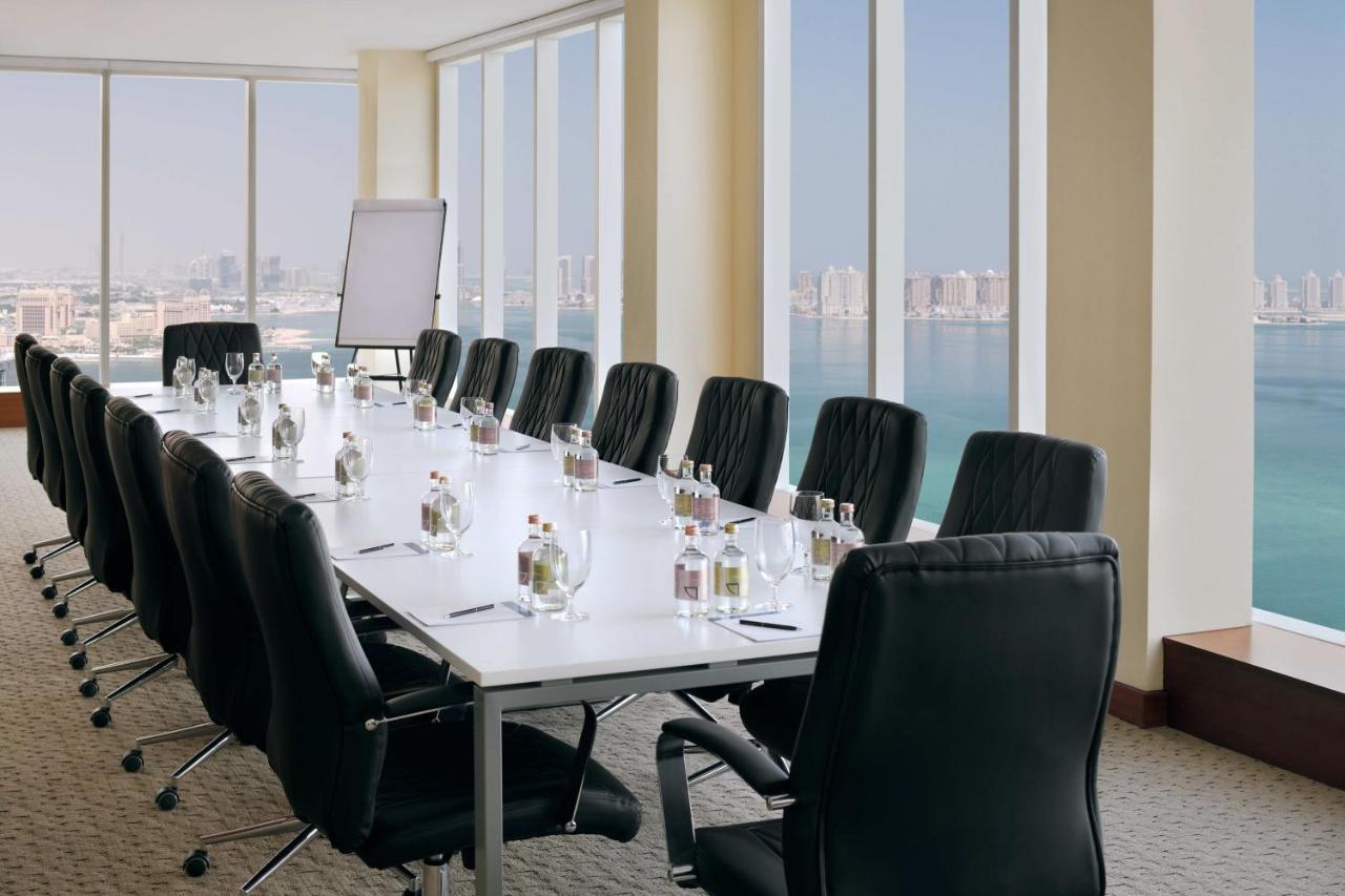 Delta Hotels By Marriott City Center 도하 외부 사진 Boardroom