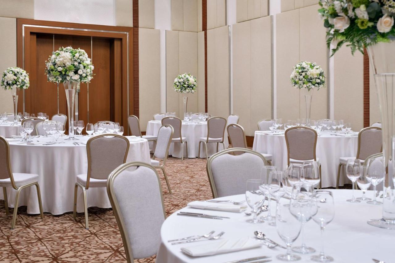 Delta Hotels By Marriott City Center 도하 외부 사진 The ballroom
